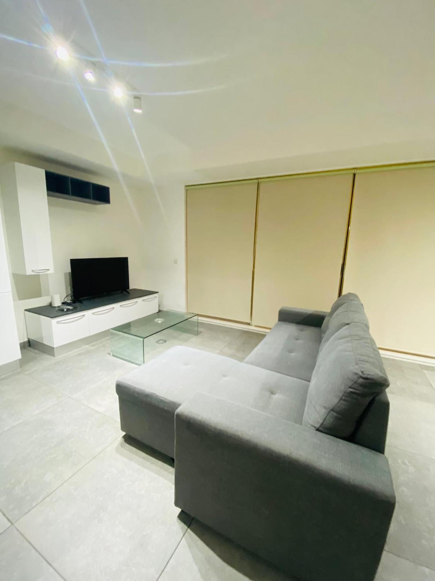 Sliema Seaview & Seafront- Apt 9, 49 Tigne Point Mansions Экстерьер фото