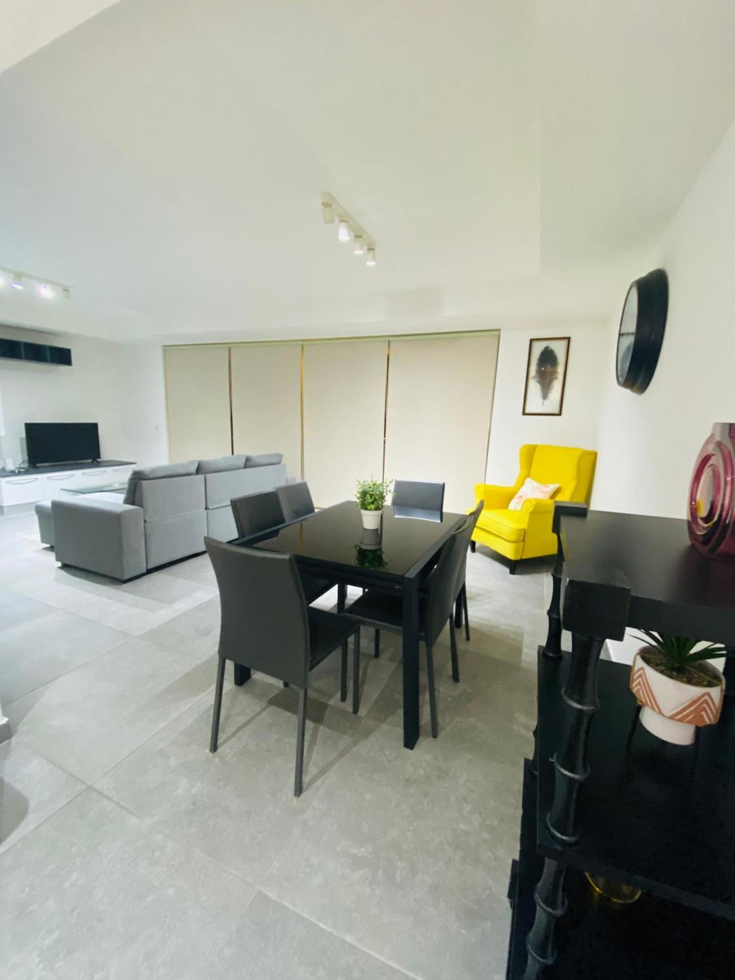 Sliema Seaview & Seafront- Apt 9, 49 Tigne Point Mansions Экстерьер фото